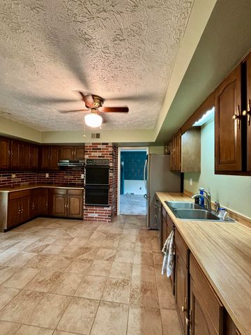 4027 Whitemark Court, Lexington, KY 40516