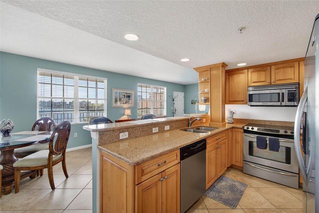 445 HAMDEN DRIVE 405, Clearwater Beach, FL 33767