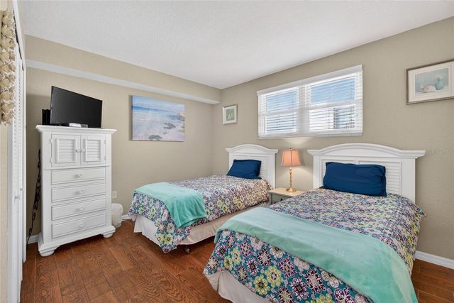 445 HAMDEN DRIVE 405, Clearwater Beach, FL 33767