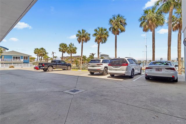 445 HAMDEN DRIVE 405, Clearwater Beach, FL 33767