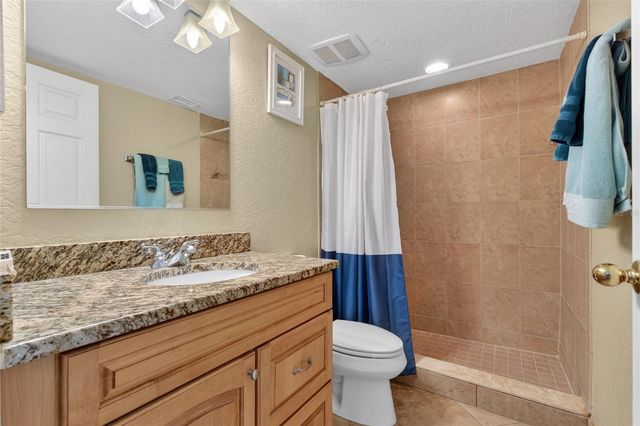 445 HAMDEN DRIVE 405, Clearwater Beach, FL 33767