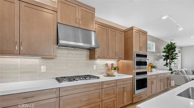324 Bracken, Irvine, CA 92618