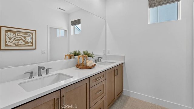 324 Bracken, Irvine, CA 92618