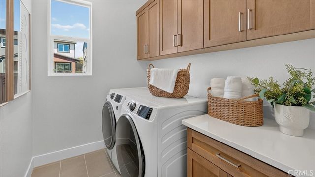 324 Bracken, Irvine, CA 92618