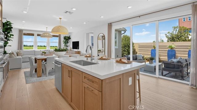 324 Bracken, Irvine, CA 92618