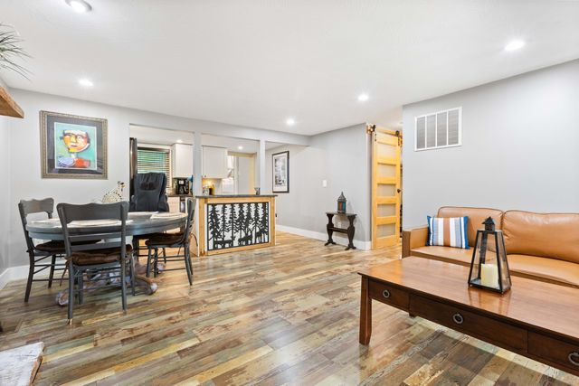 59 Tom Turkey Circle, Branson West, MO 65737
