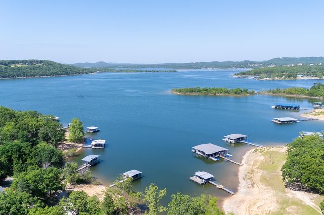59 Tom Turkey Circle, Branson West, MO 65737