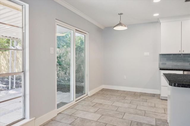 9407 Meadowbriar Lane, Houston, TX 77063