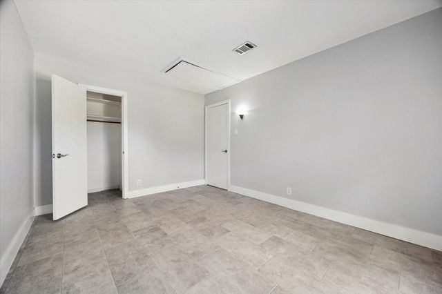 9407 Meadowbriar Lane, Houston, TX 77063