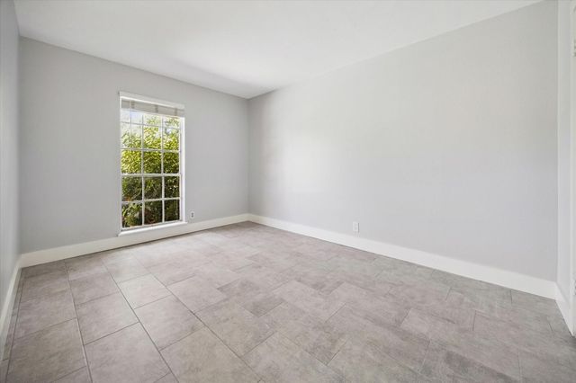 9407 Meadowbriar Lane, Houston, TX 77063