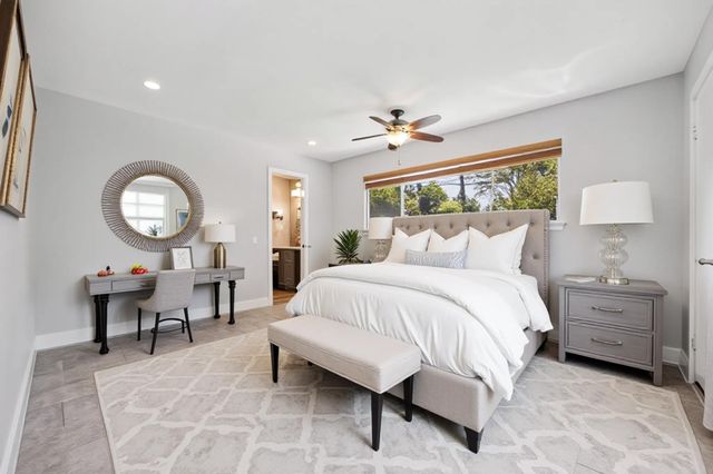 9407 Meadowbriar Lane, Houston, TX 77063