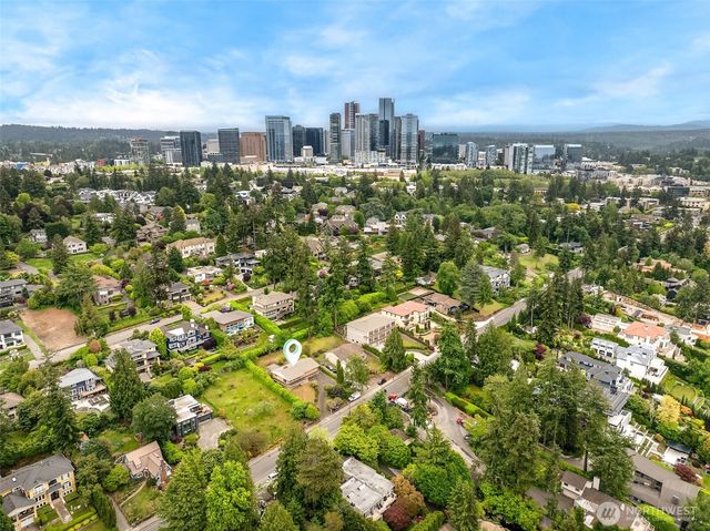 9510 Lake Washington Boulevard NE, Bellevue, WA 98004