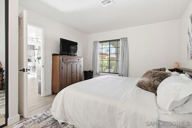 13330 Caminito Ciera 17, San Diego, CA 92129
