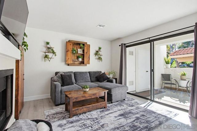 13330 Caminito Ciera 17, San Diego, CA 92129