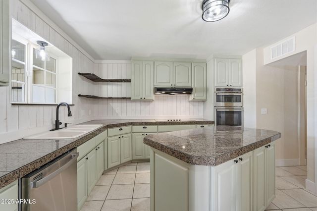 228 W CALLE TUBERIA --, Casa Grande, AZ 85194