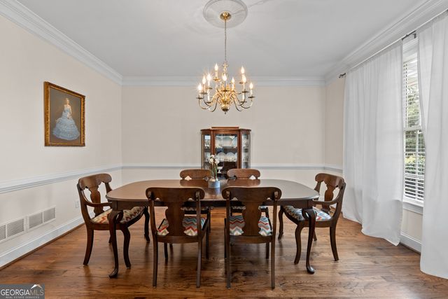 121 Cambridge Drive S, Griffin, GA 30224