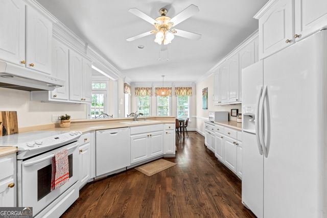 121 Cambridge Drive S, Griffin, GA 30224