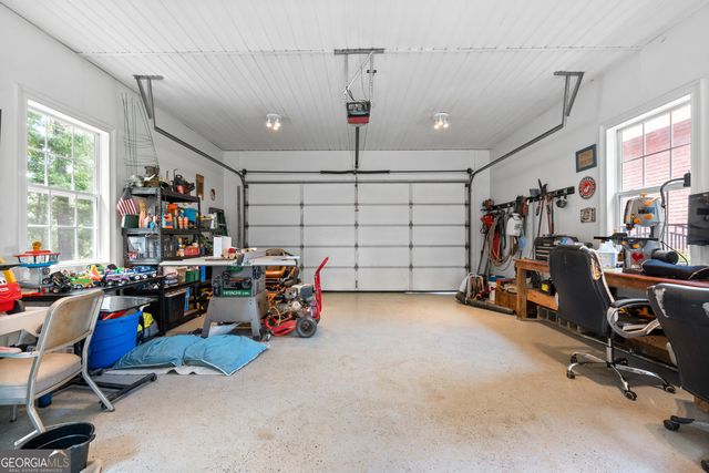 121 Cambridge Drive S, Griffin, GA 30224