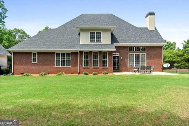 121 Cambridge Drive S, Griffin, GA 30224