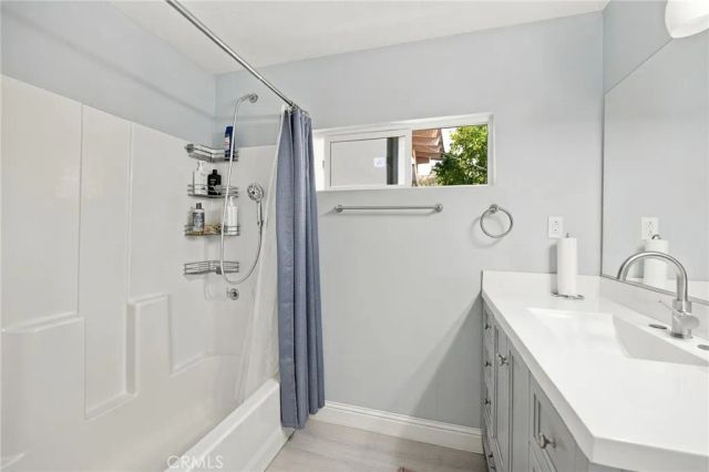 7339 Alabama Avenue, Canoga Park, CA 91303