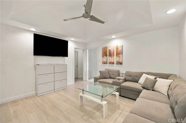 7339 Alabama Avenue, Canoga Park, CA 91303