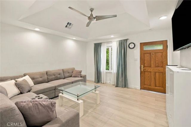 7339 Alabama Avenue, Canoga Park, CA 91303