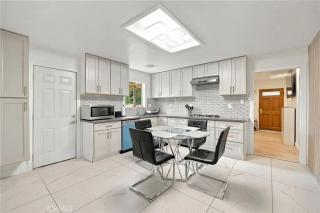 7339 Alabama Avenue, Canoga Park, CA 91303