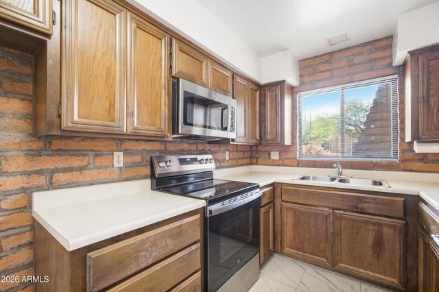 4430 E HUBBELL Street 88, Phoenix, AZ 85008
