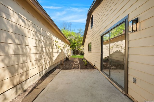 13010 Maple Park Dr, San Antonio, TX 78249
