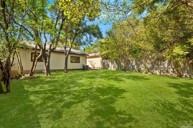 13010 Maple Park Dr, San Antonio, TX 78249