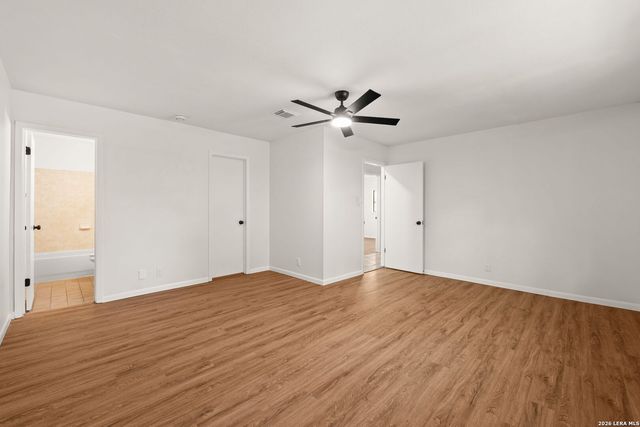 13010 Maple Park Dr, San Antonio, TX 78249