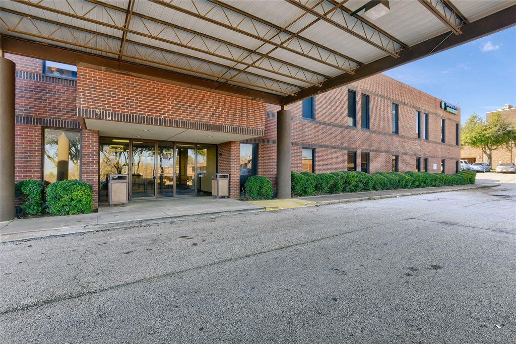 425 N Highland 210, Sherman, TX 75092