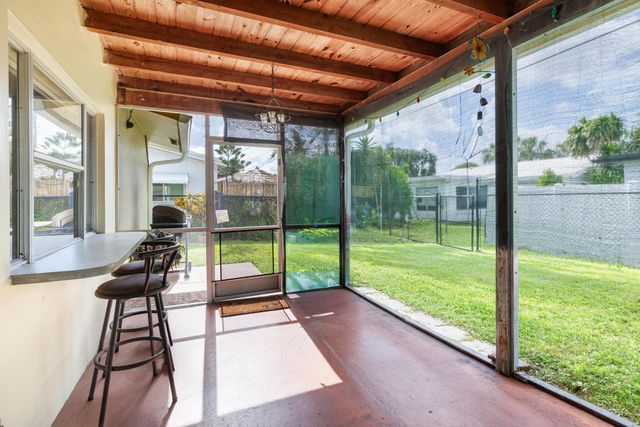 2707 NW 53rd Street, Fort Lauderdale, FL 33309