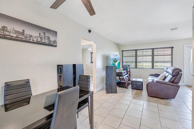 2707 NW 53rd Street, Fort Lauderdale, FL 33309