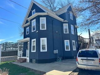 23-R Thorndike St 2, Everett, MA 02149