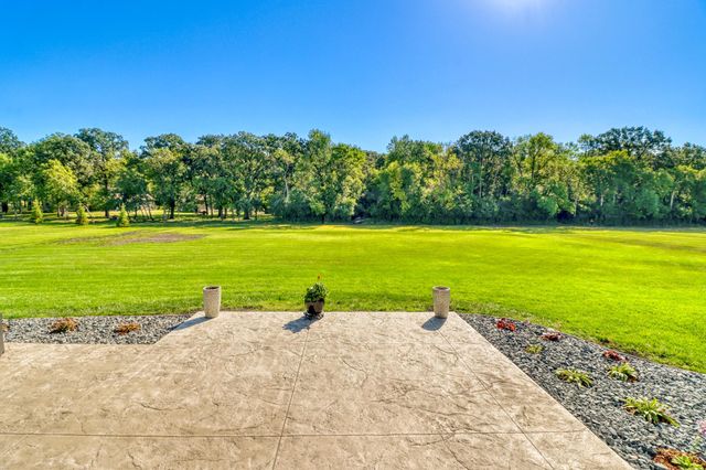 6910 2nd Street NW, Moorhead, MN 56560