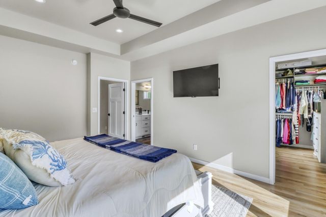 6910 2nd Street NW, Moorhead, MN 56560