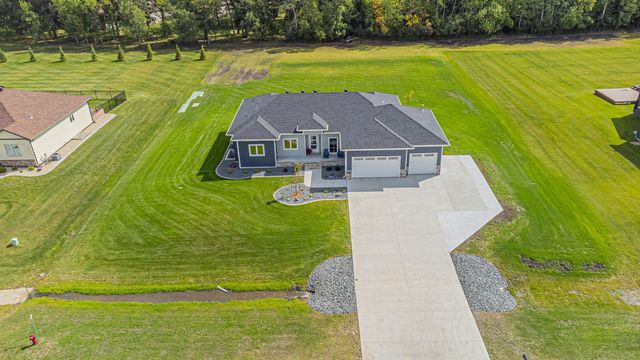 6910 2nd Street NW, Moorhead, MN 56560