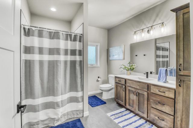 6910 2nd Street NW, Moorhead, MN 56560