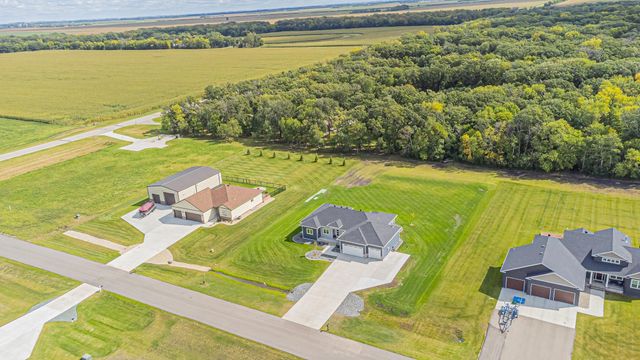 6910 2nd Street NW, Moorhead, MN 56560