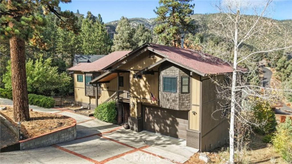 2316 Cedarwood Drive, Pine Mtn Club, CA 93222