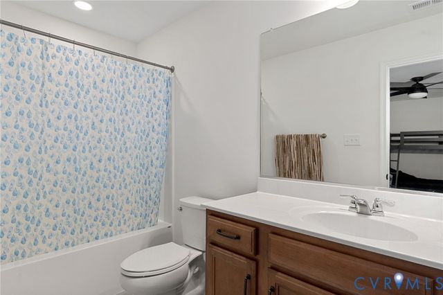 18325 Barrin Ct, Moseley, VA 23120