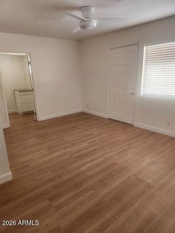 9011 S 7TH Avenue, Phoenix, AZ 85041