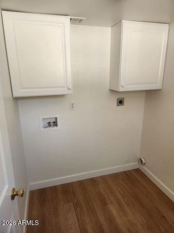 9011 S 7TH Avenue, Phoenix, AZ 85041