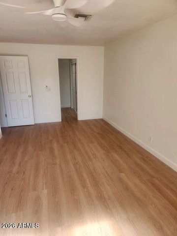 9011 S 7TH Avenue, Phoenix, AZ 85041