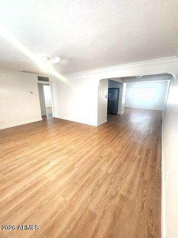 9011 S 7TH Avenue, Phoenix, AZ 85041