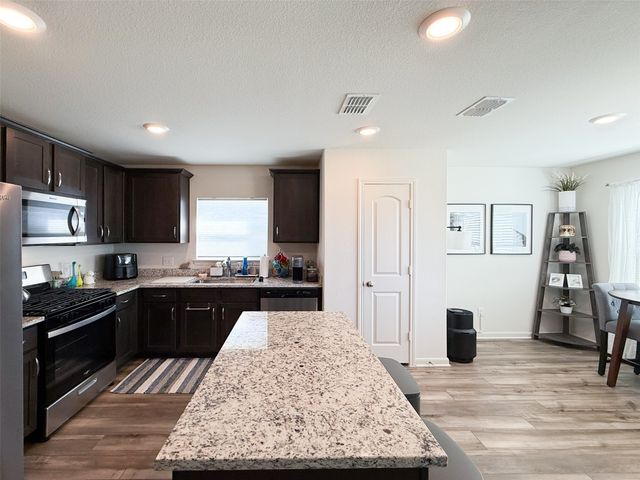 13507 Granite Park Road, Ponder, TX 76259