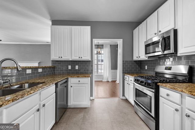 39 The Crescent, Newnan, GA 30263