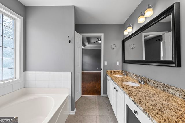 39 The Crescent, Newnan, GA 30263