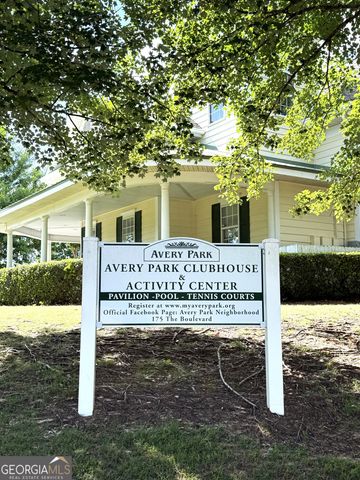 39 The Crescent, Newnan, GA 30263